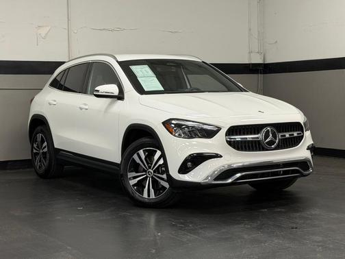 Polar White 2026 Mercedes-Benz GLA 250 Base