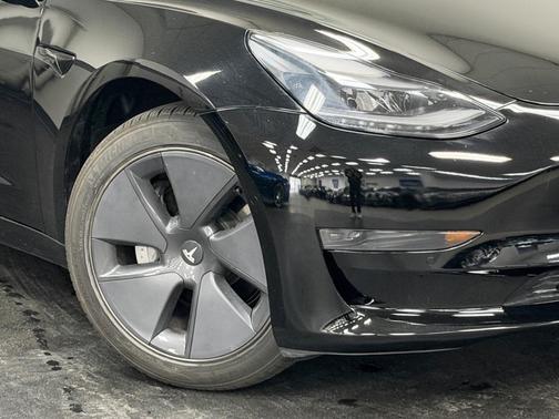 2022 Tesla Model 3 Base