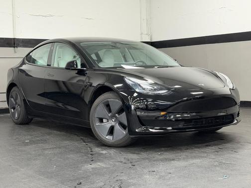 2022 Tesla Model 3 Base