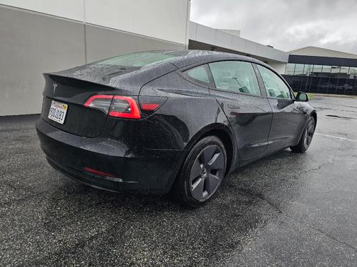 2022 Tesla Model 3 Base