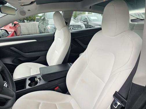 2022 Tesla Model 3 Base