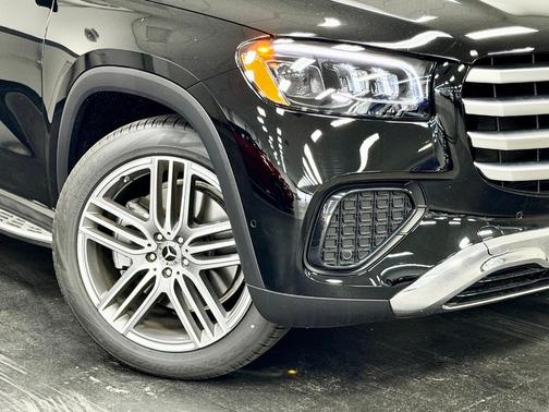 Black 2026 Mercedes-Benz GLS 450 4MATIC