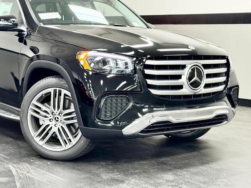 Black 2026 Mercedes-Benz GLS 450 4MATIC