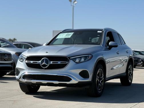 2026 Mercedes-Benz GLC 300 Base