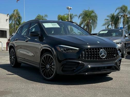 2026 Mercedes-Benz AMG GLA 35 Base