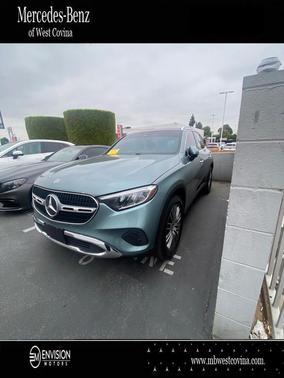 Verde 2025 Mercedes-Benz GLC 300 Base 4MATIC