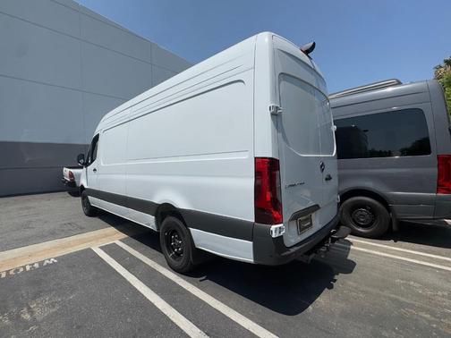 2025 Mercedes-Benz Sprinter 3500 High Roof