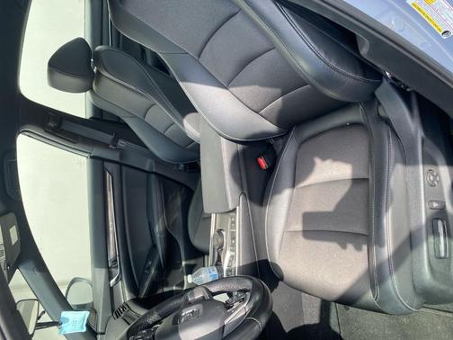 Sonic Gray Pearl 2022 Honda Accord Hybrid Sport
