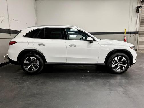 Polar White 2026 Mercedes-Benz GLC 350e Base 4MATIC