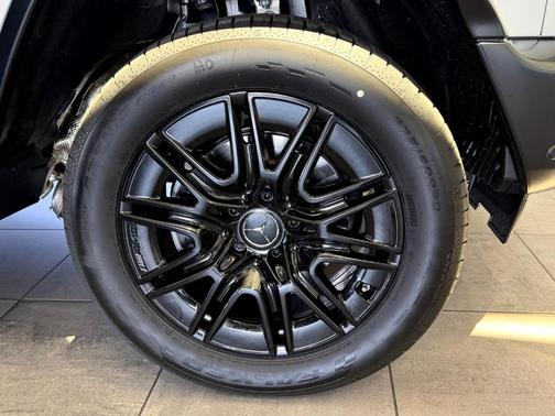 Moon 2026 Mercedes-Benz G-Class G 550 4MATIC