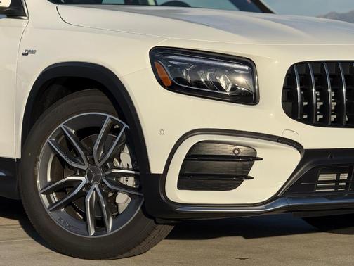 2026 Mercedes-Benz AMG GLB 35 Base