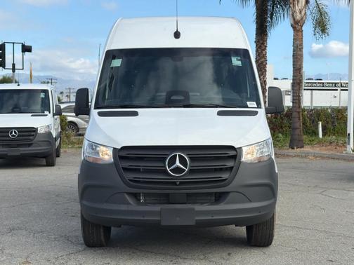 2026 Mercedes-Benz Sprinter 2500