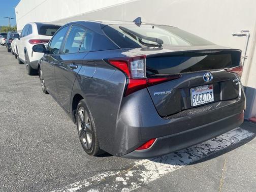 Magnetic Gray Metallic 2019 Toyota Prius XLE