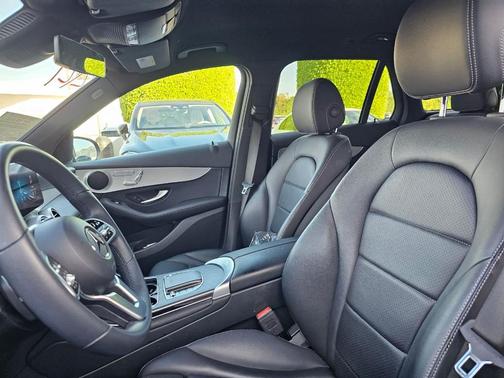 2022 Mercedes-Benz GLC 300 Base