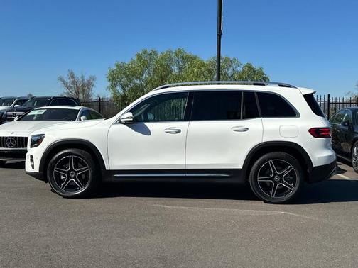 Polar White 2026 Mercedes-Benz GLB 250 Base 4MATIC