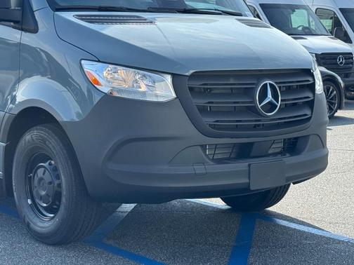 2026 Mercedes-Benz Sprinter 2500 High Roof