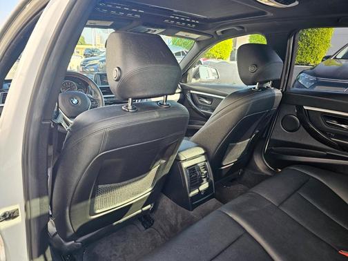 2018 BMW 330e iPerformance