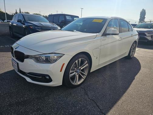 2018 BMW 330e iPerformance