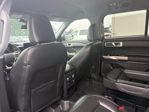 Gray Metallic 2021 Ford Explorer XLT