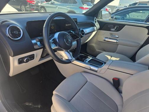 2026 Mercedes-Benz GLB 250 Base