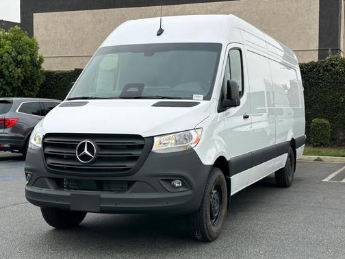 2025 Mercedes-Benz Sprinter 2500 170 WB High Roof Extended Cargo