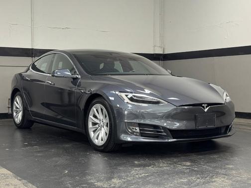 2017 Tesla Model S 75D