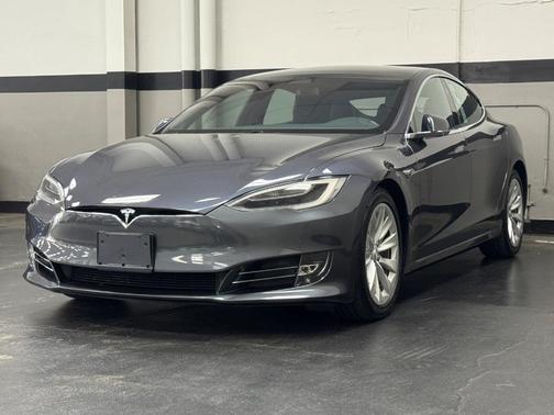 2017 Tesla Model S 75D