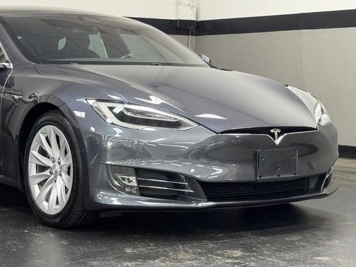 2017 Tesla Model S 75D