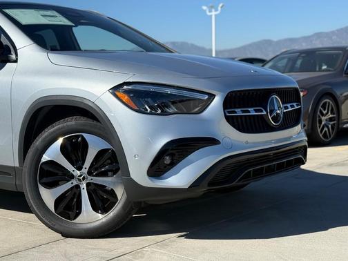 2026 Mercedes-Benz GLA 250 Base