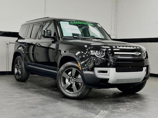 Santorini Black 2023 Land Rover Defender 110 SE