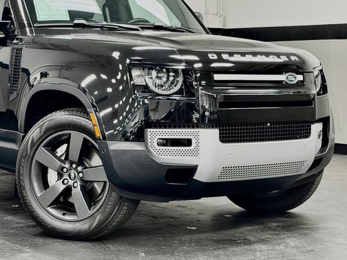 Santorini Black 2023 Land Rover Defender 110 SE