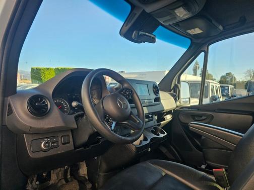 2024 Mercedes-Benz Sprinter 2500 144 WB