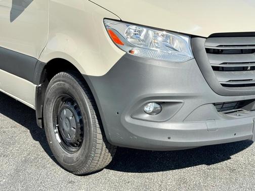 2025 Mercedes-Benz Sprinter 2500 High Roof