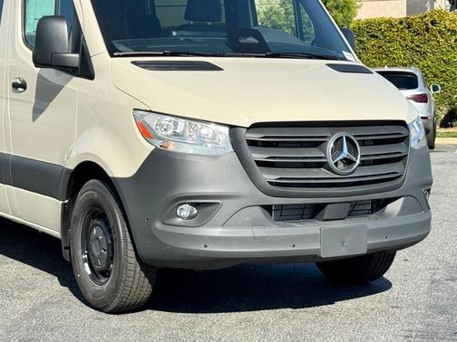 2025 Mercedes-Benz Sprinter 2500 High Roof