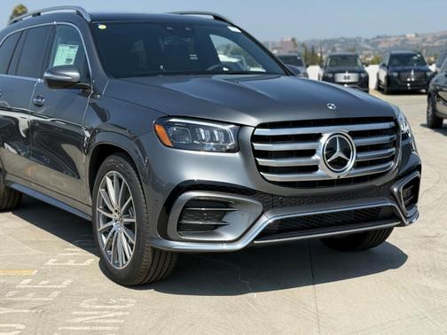 2025 Mercedes-Benz GLS 450 4MATIC