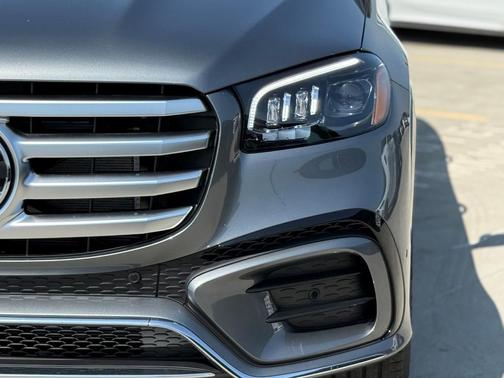 2025 Mercedes-Benz GLS 450 4MATIC