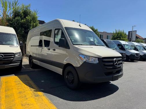 2025 Mercedes-Benz Sprinter 2500 High Roof
