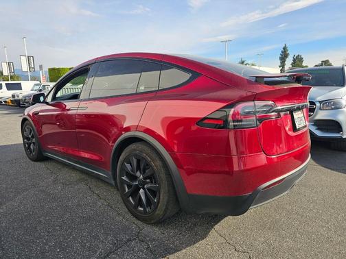2023 Tesla Model X Standard Range