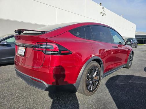 2023 Tesla Model X Standard Range