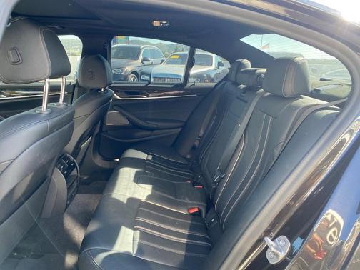 2021 BMW 540 i