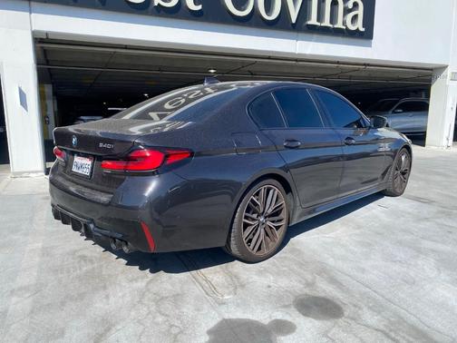 2021 BMW 540 i