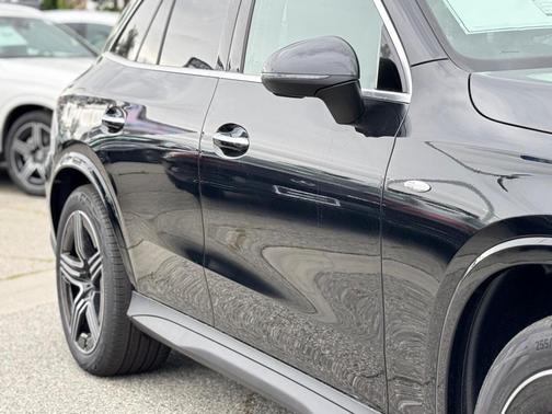 2025 Mercedes-Benz GLC 350e Base 4MATIC