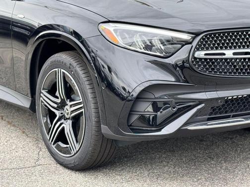 2025 Mercedes-Benz GLC 350e Base 4MATIC