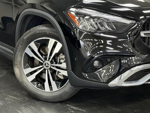 Midnight Black 2025 Mercedes-Benz GLA 250 Base