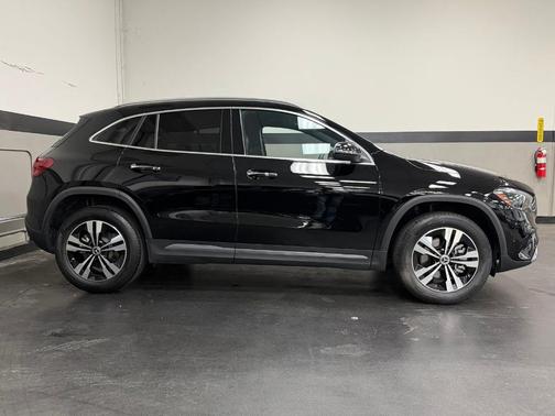 Midnight Black 2025 Mercedes-Benz GLA 250 Base