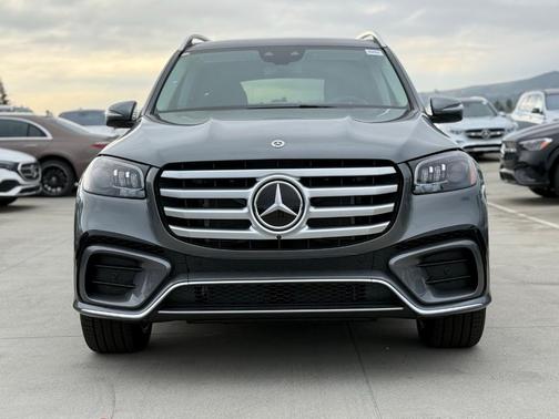 2026 Mercedes-Benz GLS 450