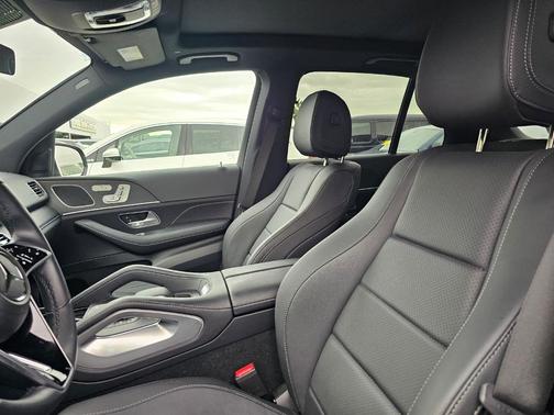 2025 Mercedes-Benz GLE 450e 4MATIC