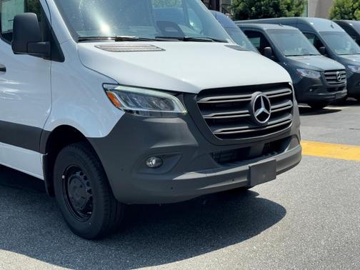 2025 Mercedes-Benz Sprinter 3500 High Roof