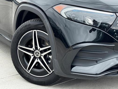 2024 Mercedes-Benz EQB 300 Base 4MATIC