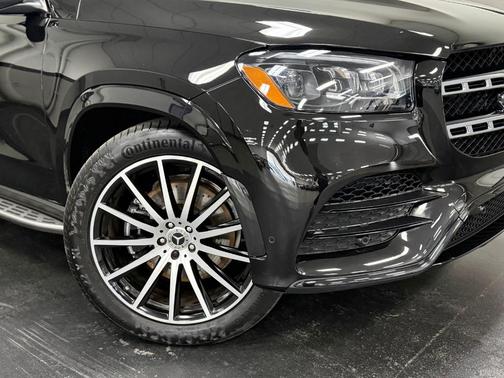 Obsidian Black Metallic 2023 Mercedes-Benz GLS 450 4MATIC